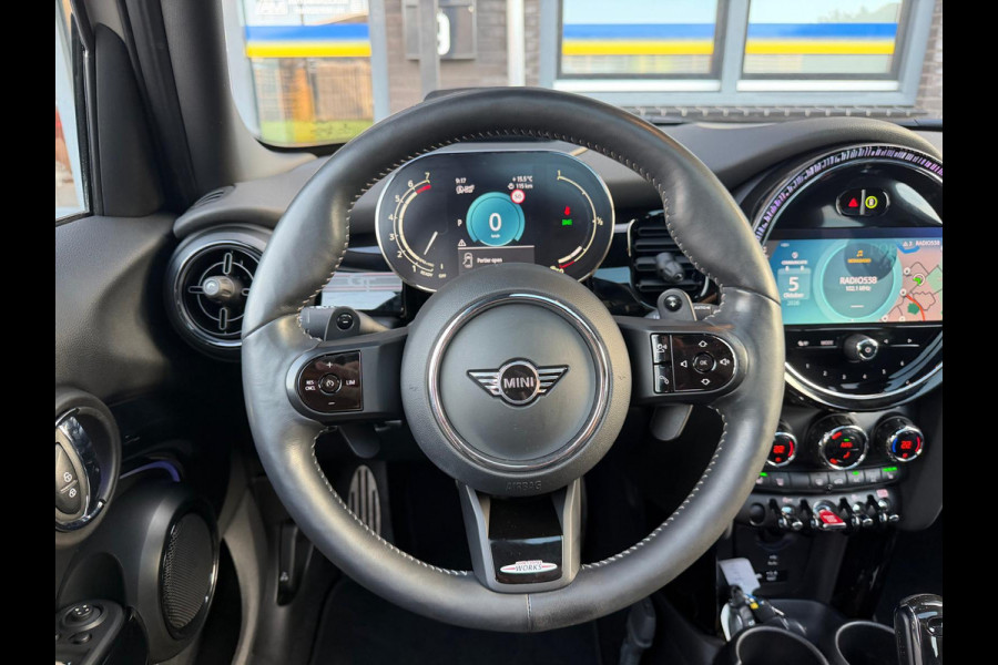 MINI 5-deurs 2.0 Cooper S Rockingham GT Edition | 1E EIGENAAR | 3/6/12MND GARANTIE | AUTOMAAT | LED | PANO | CRUISE | DAB | HEAD-UP | STOELVERWM. |