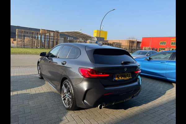 BMW 1-serie 116d Executive | 1E EIGENAAR | 3/6/12MND GARANTIE | AUTOMAAT | LED | CARPLAY | SFEERVERLICHTING | CRUISE | AIRCO |