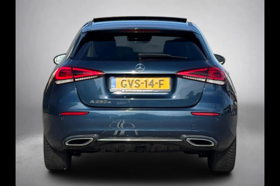 Mercedes-Benz A-Klasse 250e Business Solution AMG | 218PK | PANO | MEM SEATS | SFEERVERL | GROOT SCHERM | LEER | PERF ONDERHOUD |