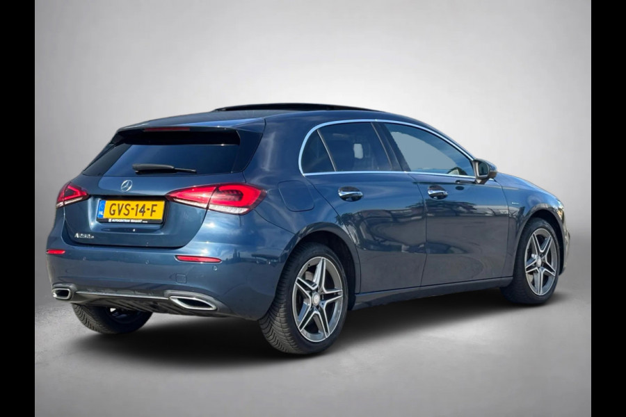 Mercedes-Benz A-Klasse 250e Business Solution AMG | 218PK | PANO | MEM SEATS | SFEERVERL | GROOT SCHERM | LEER | PERF ONDERHOUD |