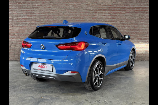 BMW X2 sDrive18i High Executive M-Sport / Leder / Navi / Camera / ALLSEASON