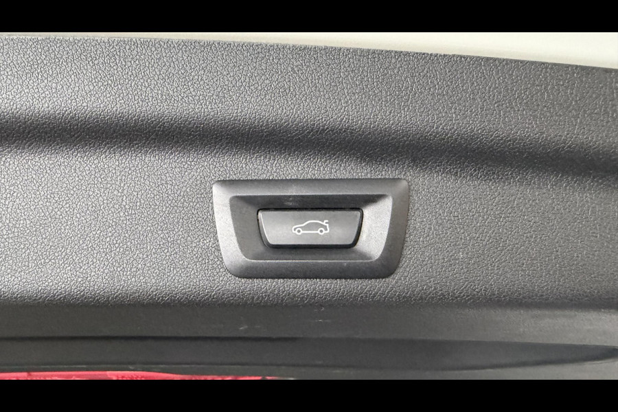 BMW 2 Serie Active Tourer 220i Camera / Navi / CarPlay / DAB