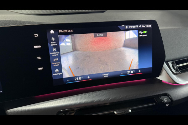BMW 2 Serie Active Tourer 220i Camera / Navi / CarPlay / DAB