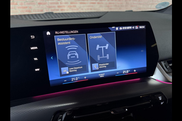 BMW 2 Serie Active Tourer 220i Camera / Navi / CarPlay / DAB