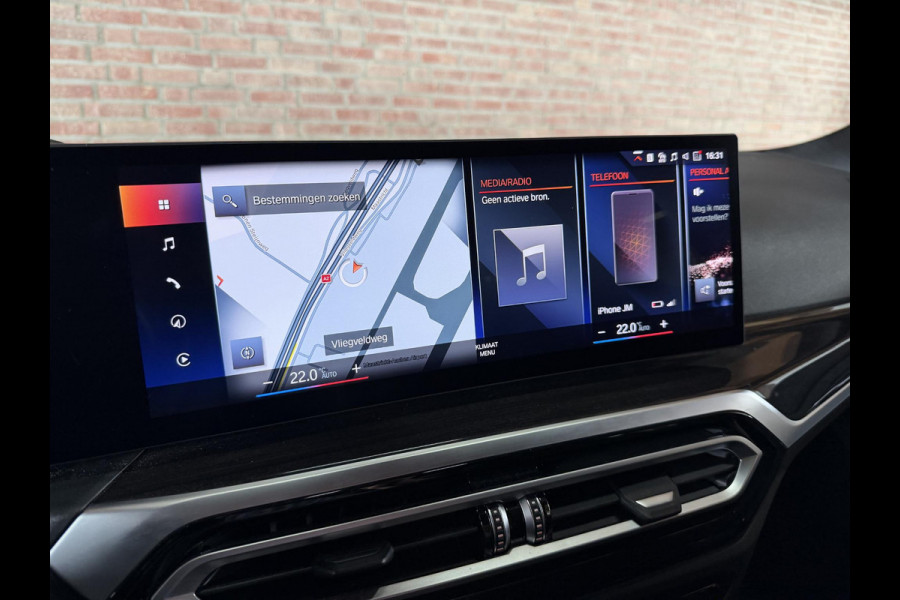 BMW 3 Serie Touring 330e xDrive M- Sport HUD / Leder Alc. / Trekhaak / Camera / Elc Achterklep / Curved Display