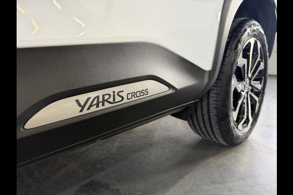 Toyota Yaris Cross 1.5 Hybrid Team D. Winter-pakket / Safety-pakket / Navi / Camera