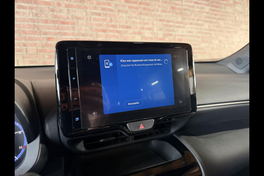 Toyota Yaris Cross 1.5 Hybrid Team D. Winter-pakket / Safety-pakket / Navi / Camera