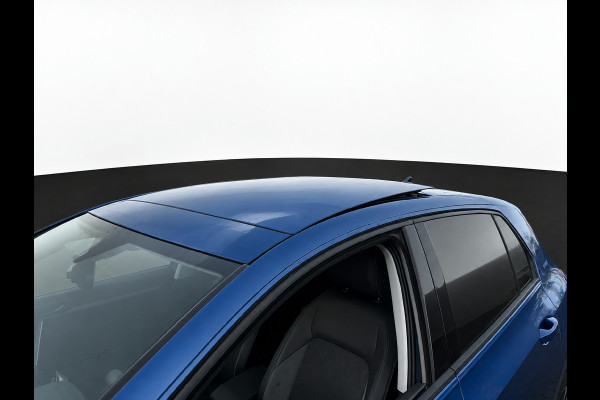 Volkswagen Golf 1.5 TSI LIFE EDITION CAMERA/NAVI/CARPLAY/PANORAMADAK