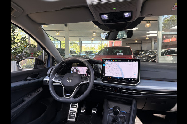 Volkswagen Golf 1.5 TSI LIFE EDITION CAMERA/NAVI/CARPLAY/PANORAMADAK
