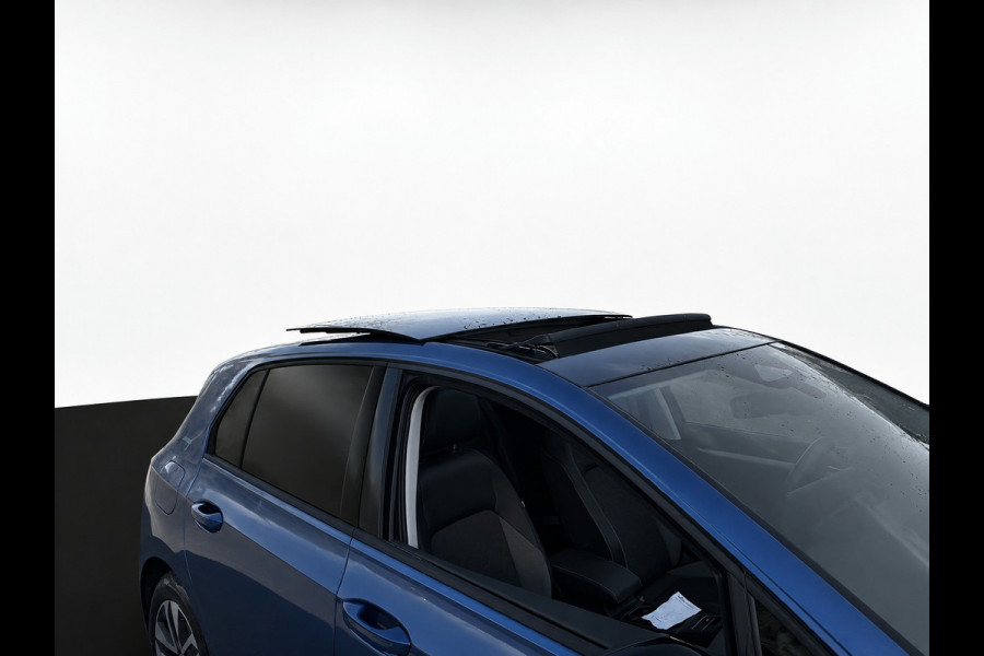 Volkswagen Golf 1.5 TSI LIFE EDITION CAMERA/NAVI/CARPLAY/PANORAMADAK