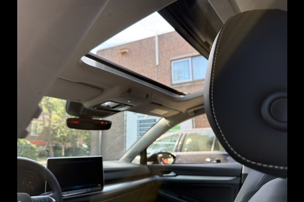 Volkswagen Golf 1.5 TSI LIFE EDITION CAMERA/NAVI/CARPLAY/PANORAMADAK