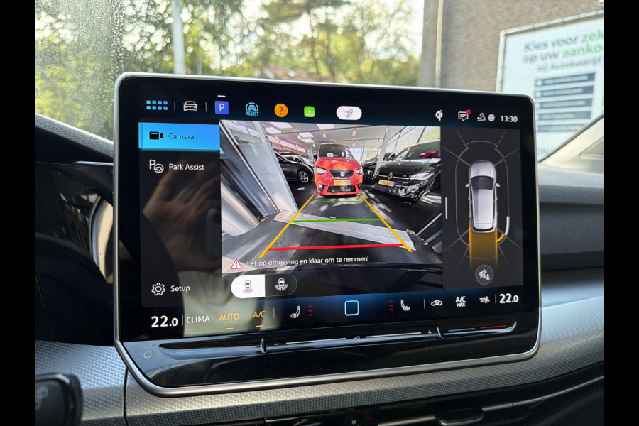 Volkswagen Golf 1.5 TSI LIFE EDITION CAMERA/NAVI/CARPLAY/PANORAMADAK