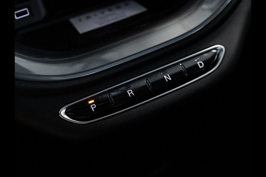 Fiat 500 Urban 24 kWh l SoH 96% l Virtueel cockpit l CARPLAY l Keyless entry l BTW auto l 1ste. eig. l Dealer onderh. l ALS NIEUW