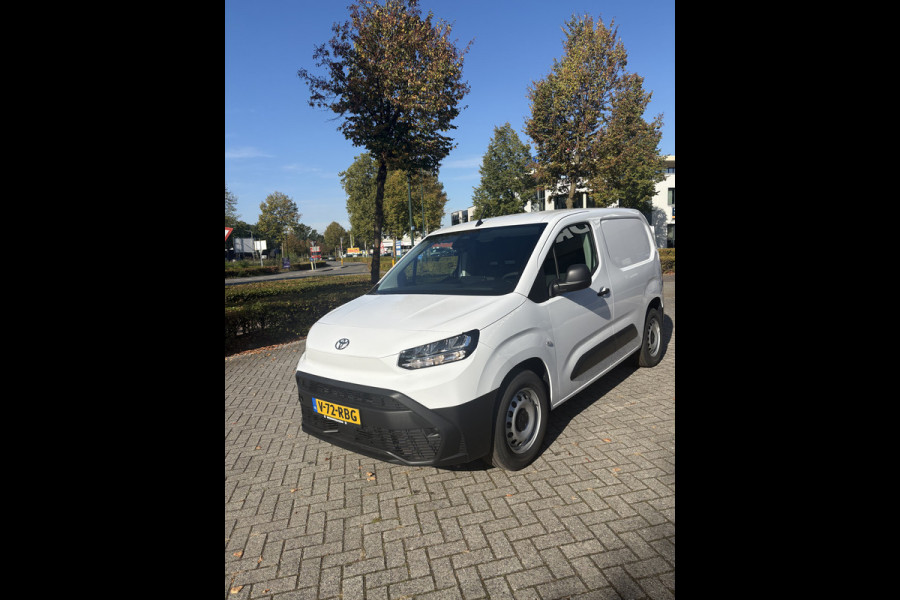 Toyota PROACE CITY Electric Challenger L1 50 kWh 136pk | Airco | Camera | Carplay | Cruise |