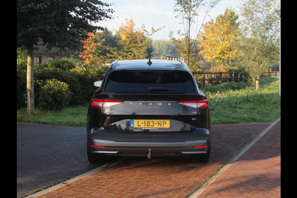 Škoda ENYAQ iV 80 First Edition | SOH 90% | Camera | Trekhaak | Warmtepomp | Sfeerverlichting | Leer | ACC | NL-Auto |
