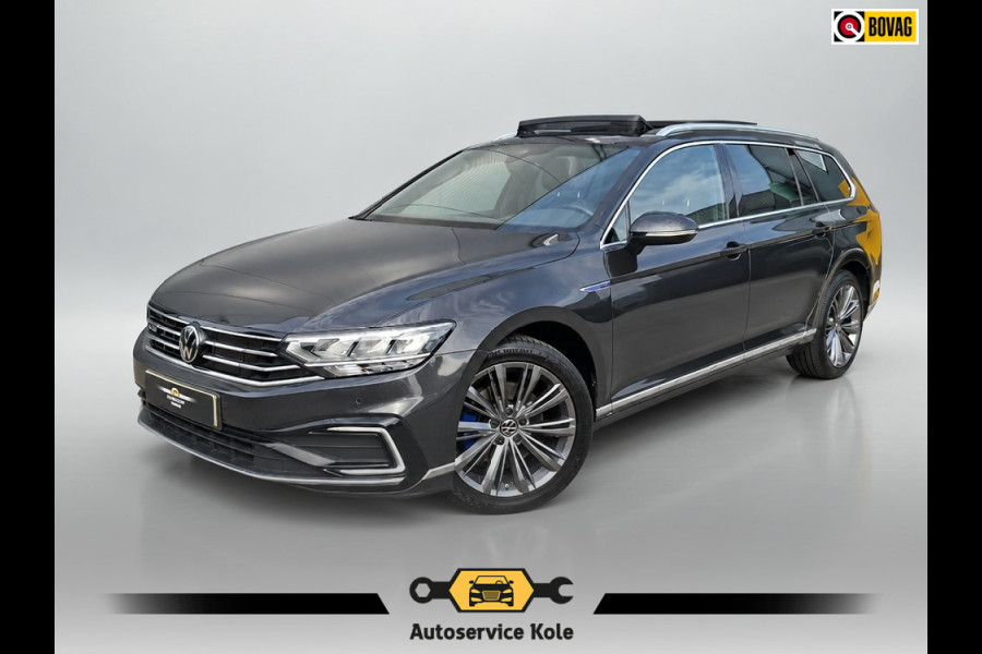 Volkswagen Passat Variant 1.4 TSI PHEV GTE * Panoramadak * Elek. Achterklep * Navigatiesysteem * 18 Inch Velgen *