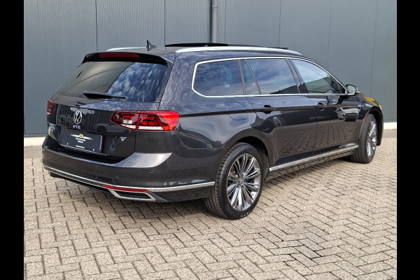Volkswagen Passat Variant 1.4 TSI PHEV GTE * Panoramadak * Elek. Achterklep * Navigatiesysteem * 18 Inch Velgen *