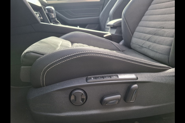 Volkswagen Passat Variant 1.4 TSI PHEV GTE * Panoramadak * Elek. Achterklep * Navigatiesysteem * 18 Inch Velgen *