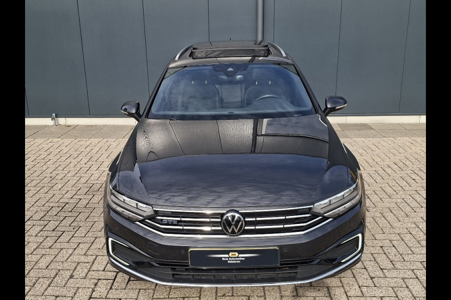 Volkswagen Passat Variant 1.4 TSI PHEV GTE * Panoramadak * Elek. Achterklep * Navigatiesysteem * 18 Inch Velgen *
