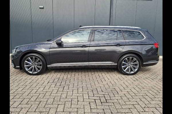 Volkswagen Passat Variant 1.4 TSI PHEV GTE * Panoramadak * Elek. Achterklep * Navigatiesysteem * 18 Inch Velgen *