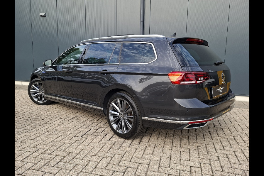 Volkswagen Passat Variant 1.4 TSI PHEV GTE * Panoramadak * Elek. Achterklep * Navigatiesysteem * 18 Inch Velgen *