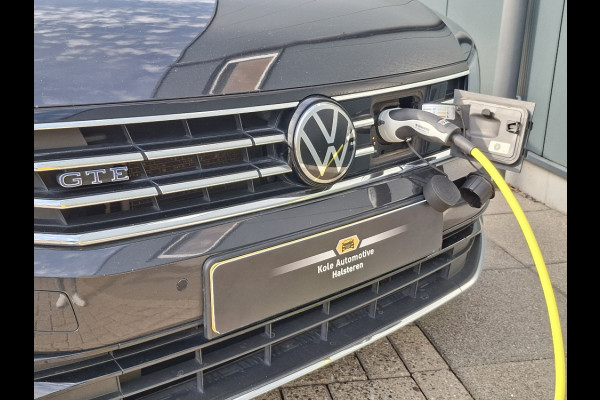 Volkswagen Passat Variant 1.4 TSI PHEV GTE * Panoramadak * Elek. Achterklep * Navigatiesysteem * 18 Inch Velgen *