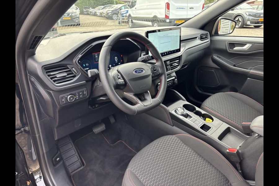 Ford Kuga 2.5 PHEV ST-Line 243pk Wegklapbare Trekhaak | Winterpack | Digitale cockpit | Achteruitrijcamera | 2.100kg Trekgewicht