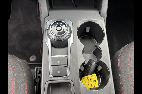 Ford Kuga 2.5 PHEV ST-Line 243pk Wegklapbare Trekhaak | Winterpack | Digitale cockpit | Achteruitrijcamera | 2.100kg Trekgewicht