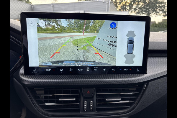Ford Kuga 2.5 PHEV ST-Line 243pk Wegklapbare Trekhaak | Winterpack | Digitale cockpit | Achteruitrijcamera | 2.100kg Trekgewicht