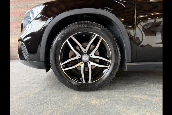 Mercedes-Benz GLA GLA 180 Business Solution PDC / Airco / Navi / Tel. / Camera / Trekhaak Afneembaar / Stoel verw.