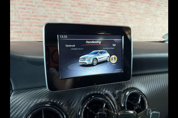 Mercedes-Benz GLA GLA 180 Business Solution PDC / Airco / Navi / Tel. / Camera / Trekhaak Afneembaar / Stoel verw.