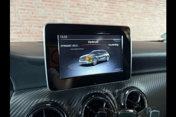 Mercedes-Benz GLA GLA 180 Business Solution PDC / Airco / Navi / Tel. / Camera / Trekhaak Afneembaar / Stoel verw.