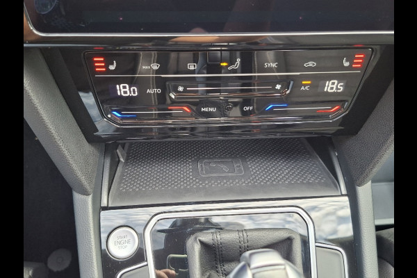 Volkswagen Passat Variant 1.4 TSI PHEV GTE * Panoramadak * Elek. Achterklep * Navigatiesysteem * 18 Inch Velgen *