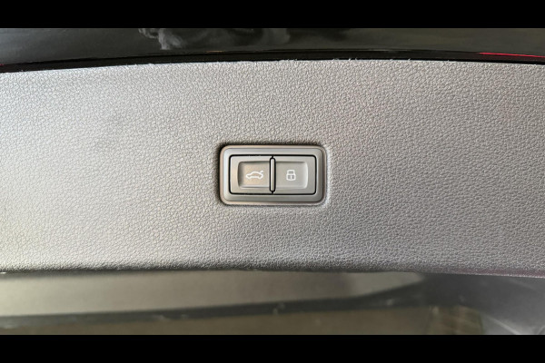 Audi Q8 60 TFSI e quattro Pro Line S Competition PHEV / HUD / Trekhaak / Pano / B&O/  360 camera / Matrix-Led /Memory / Stoelverwarming V+A / Zonwering