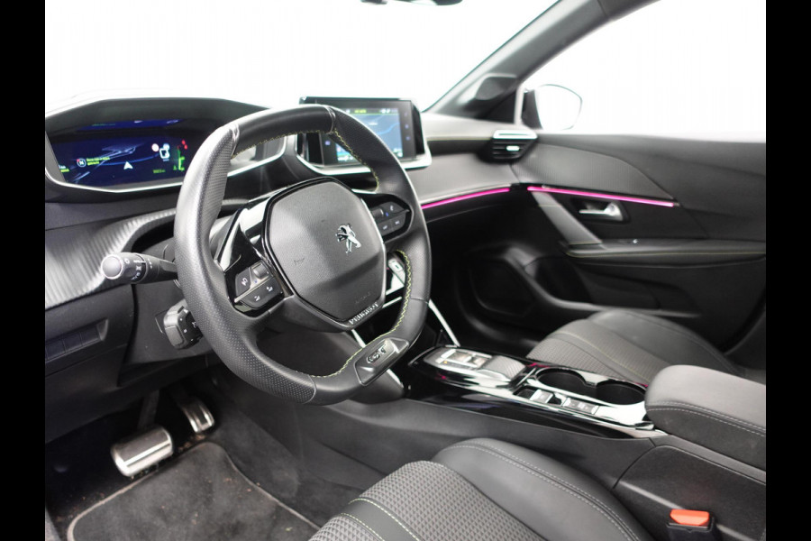 Peugeot 208 1.2 PureTech 100pk Automaat GT-Line Peugeot 208 1.2 PureTech 100pk Aut. GT-Line Navigatie Apple Carplay/Android Auto Camera Parkeersensoren Adaptive Cruise Control Blind Spot Assist Virtual Cockpit Climate Control Getinte ramen