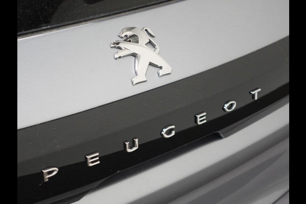 Peugeot 208 1.2 PureTech 100pk Automaat GT-Line Peugeot 208 1.2 PureTech 100pk Aut. GT-Line Navigatie Apple Carplay/Android Auto Camera Parkeersensoren Adaptive Cruise Control Blind Spot Assist Virtual Cockpit Climate Control Getinte ramen