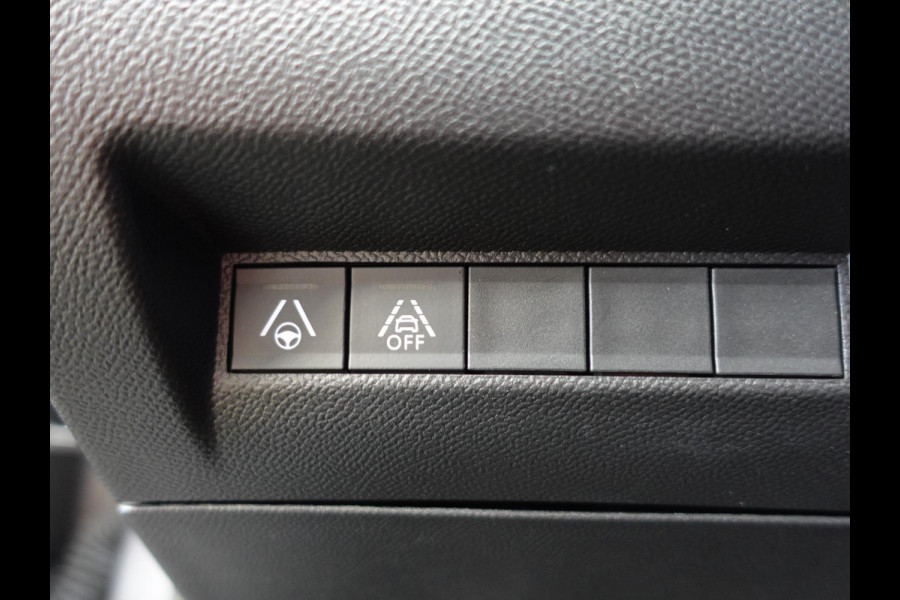 Peugeot 208 1.2 PureTech 100pk Automaat GT-Line Peugeot 208 1.2 PureTech 100pk Aut. GT-Line Navigatie Apple Carplay/Android Auto Camera Parkeersensoren Adaptive Cruise Control Blind Spot Assist Virtual Cockpit Climate Control Getinte ramen