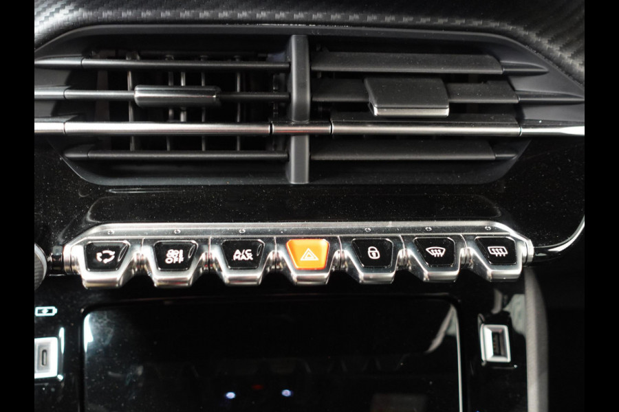 Peugeot 208 1.2 PureTech 100pk Automaat GT-Line Peugeot 208 1.2 PureTech 100pk Aut. GT-Line Navigatie Apple Carplay/Android Auto Camera Parkeersensoren Adaptive Cruise Control Blind Spot Assist Virtual Cockpit Climate Control Getinte ramen