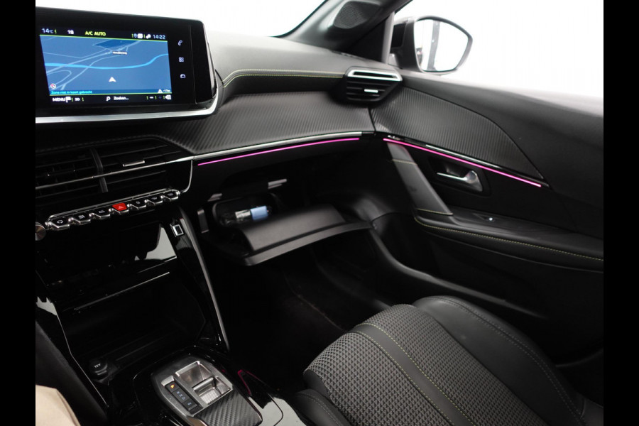 Peugeot 208 1.2 PureTech 100pk Automaat GT-Line Peugeot 208 1.2 PureTech 100pk Aut. GT-Line Navigatie Apple Carplay/Android Auto Camera Parkeersensoren Adaptive Cruise Control Blind Spot Assist Virtual Cockpit Climate Control Getinte ramen