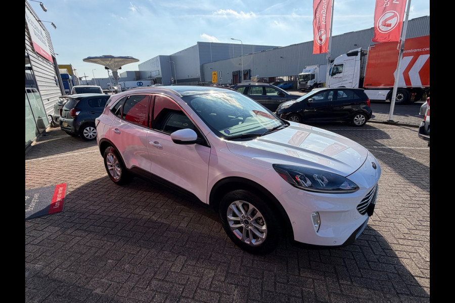 Ford Kuga 2.5 PHEV Titanium / trekhaak / panoramadak