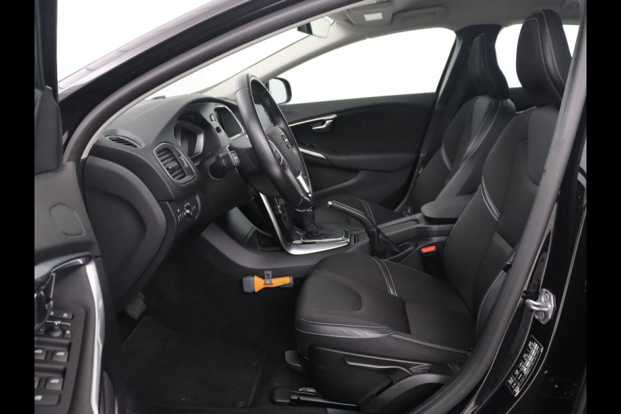 Volvo V40 1.5 T2 Polar+ | Automaat | Navigatie | Stoelverwarming |