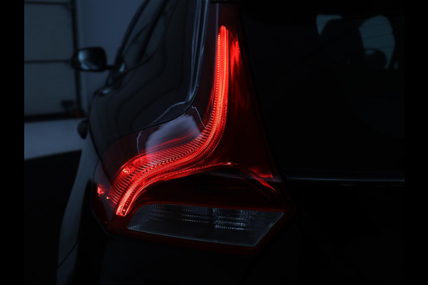 Volvo V40 1.5 T2 Polar+ | Automaat | Navigatie | Stoelverwarming |