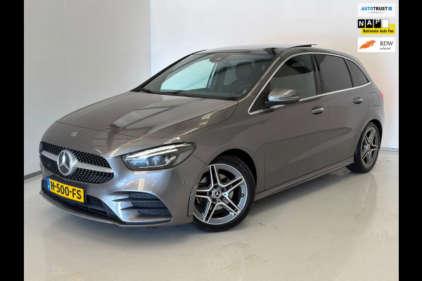 Mercedes-Benz B-Klasse 180 AMG / NL-auto / 1e eig. / Burmester / Pano