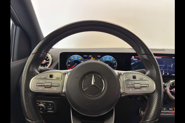 Mercedes-Benz B-Klasse 180 AMG / NL-auto / 1e eig. / Burmester / Pano