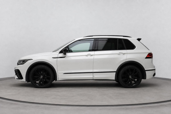 Volkswagen Tiguan 1.5 TSI 150pk R-Line | Carplay | Sfeerverlichting | Blind-Spot | Zwart optiek | Adaptive cruise