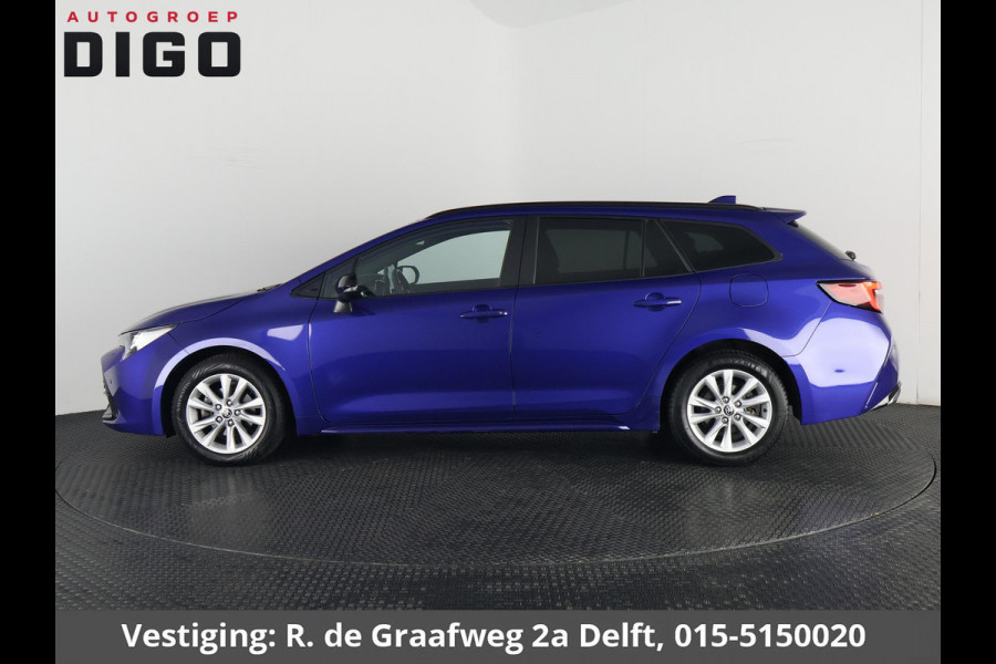 Toyota Corolla Touring Sports 1.8 Hybrid Business Luxury | Stoelverwarming | Parkeersensoren | Draadloze telefoon lader | Privacy Glass |