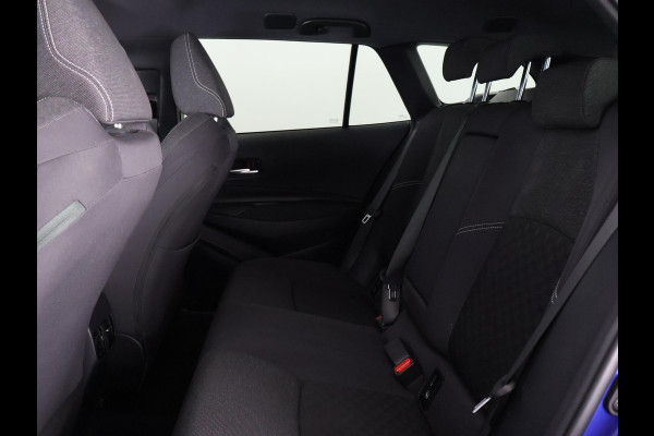 Toyota Corolla Touring Sports 1.8 Hybrid Business Luxury | Stoelverwarming | Parkeersensoren | Draadloze telefoon lader | Privacy Glass |