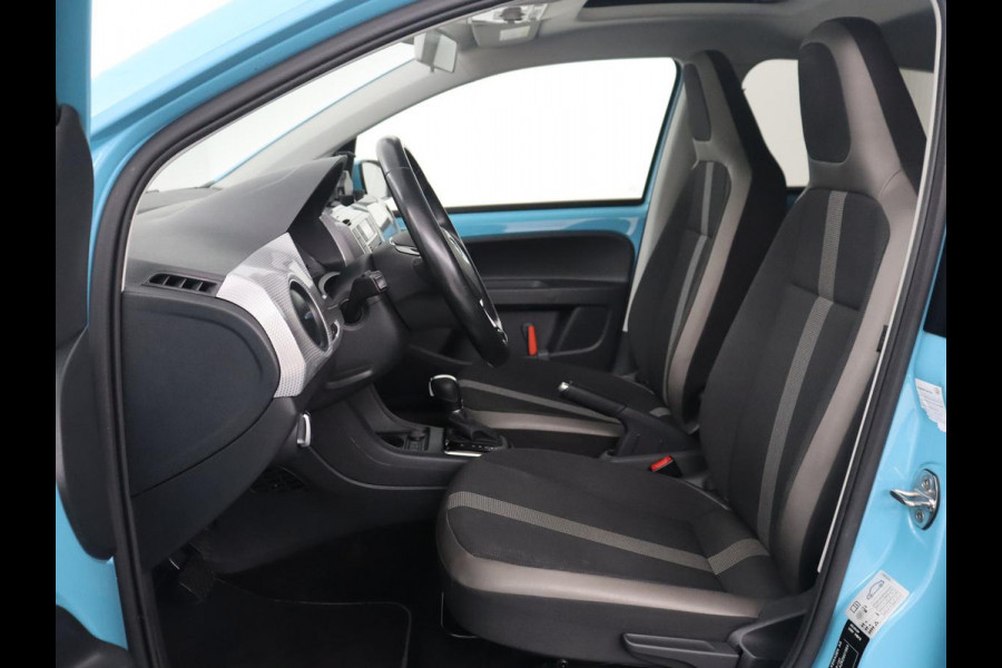 Volkswagen e-Up! e-up! | SOH 88,3% | Stoelverwarming | Pano.Dak | Cruise Control |