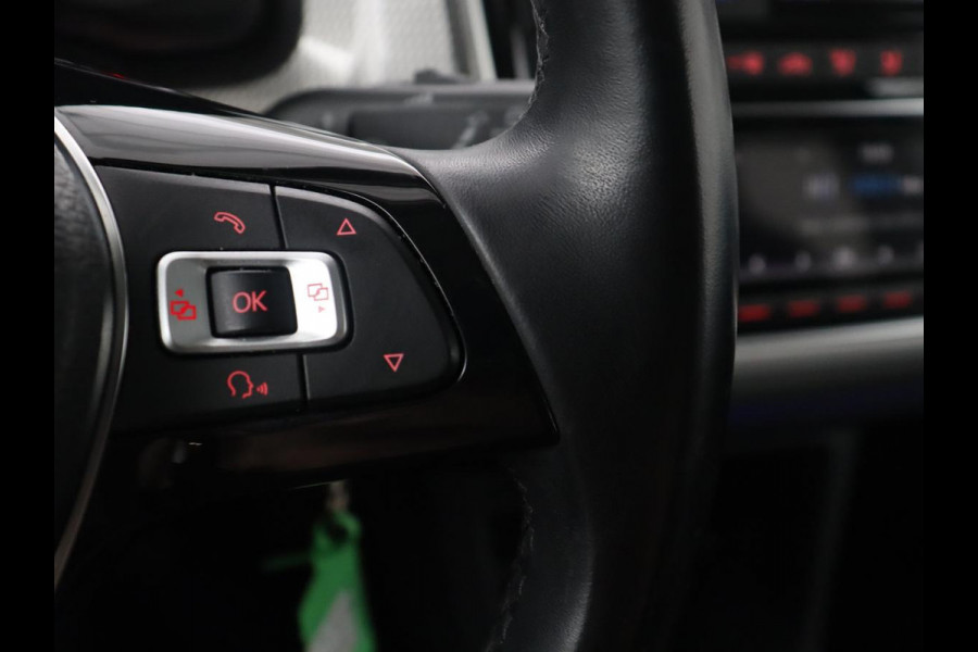 Volkswagen e-Up! e-up! | SOH 88,3% | Stoelverwarming | Pano.Dak | Cruise Control |