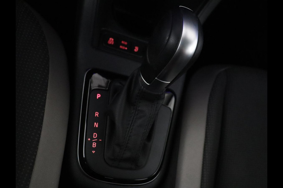 Volkswagen e-Up! e-up! | SOH 88,3% | Stoelverwarming | Pano.Dak | Cruise Control |
